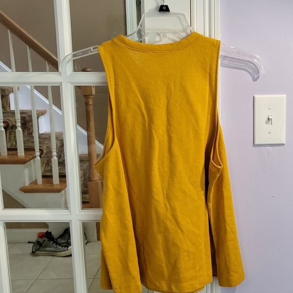 NWT Loft Outlet tank L - Picture 2 of 4